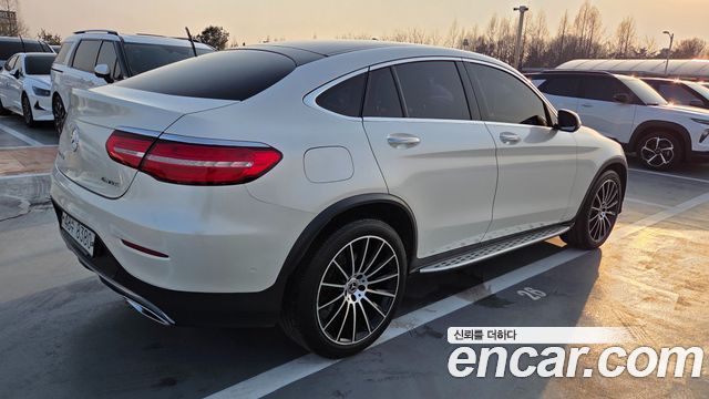 Mercedes-Benz GLC-Class GLC220 d 4MATIC Premium Coupe