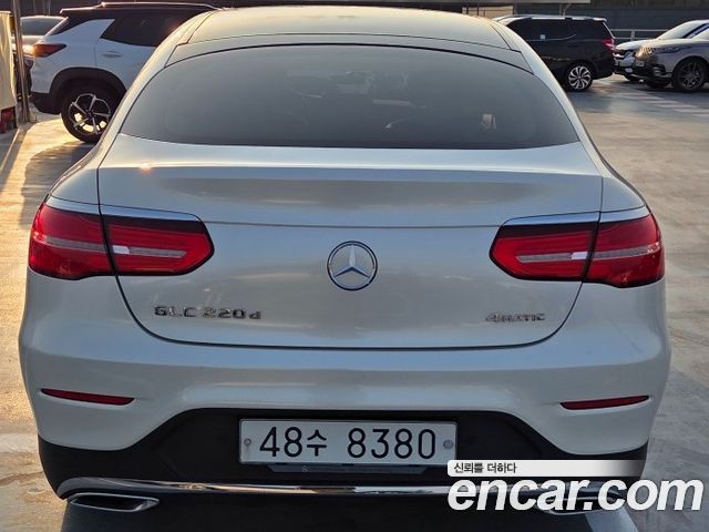 Mercedes-Benz GLC-Class GLC220 d 4MATIC Premium Coupe