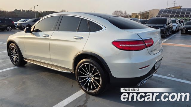 Mercedes-Benz GLC-Class GLC220 d 4MATIC Premium Coupe