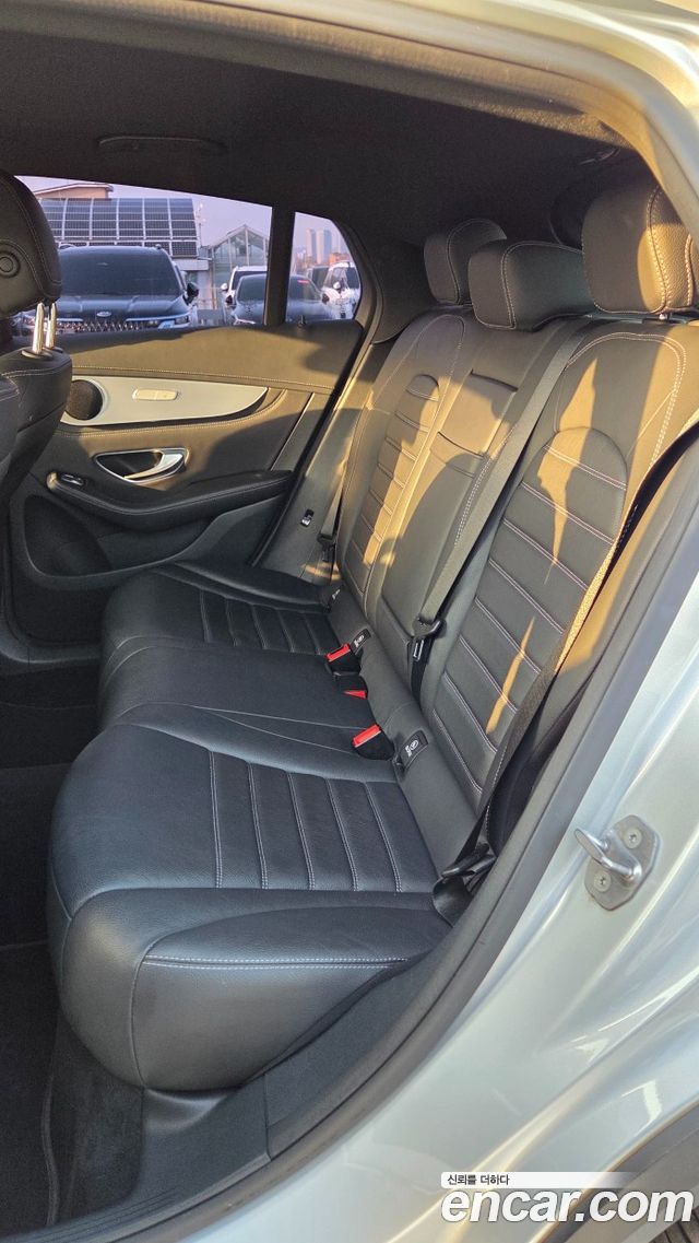 Mercedes-Benz GLC-Class GLC220 d 4MATIC Premium Coupe