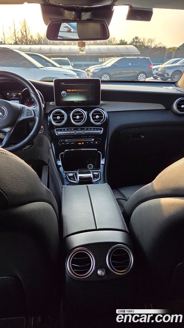 Mercedes-Benz GLC-Class GLC220 d 4MATIC Premium Coupe