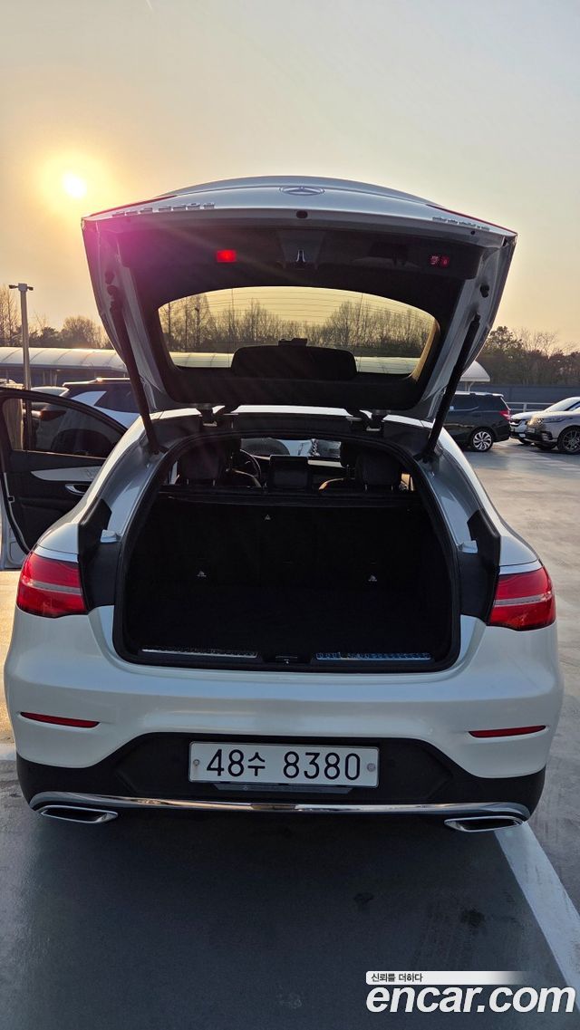 Mercedes-Benz GLC-Class GLC220 d 4MATIC Premium Coupe