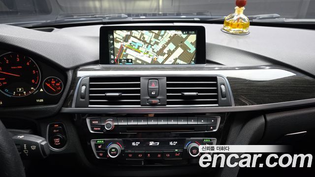 BMW 3-Series 320d