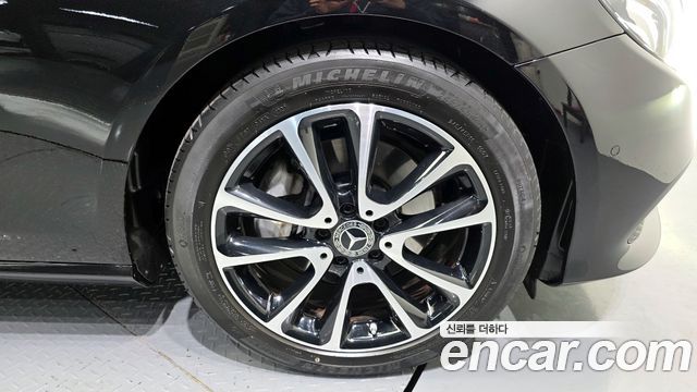 Mercedes-Benz E-Class E250 Avantgarde