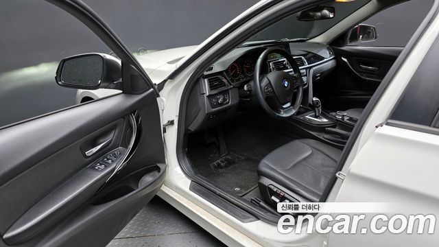 BMW 3-Series 320d