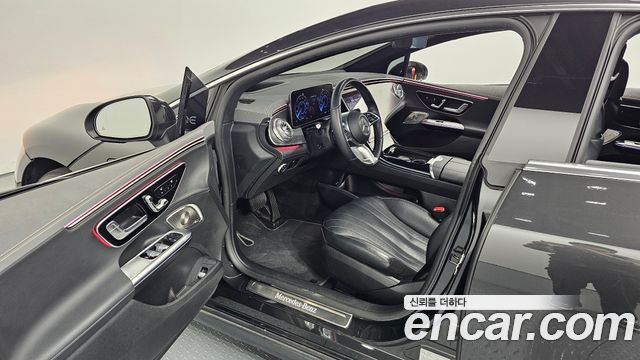 Mercedes-Benz EQE EQE350+