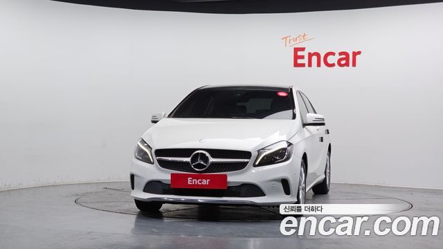 Mercedes-Benz A-Class A200