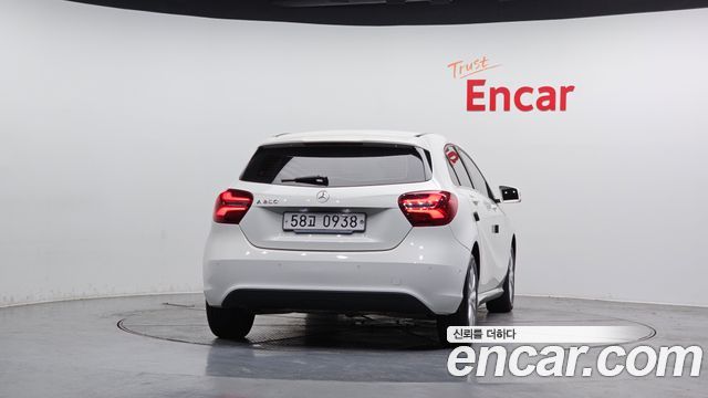 Mercedes-Benz A-Class A200