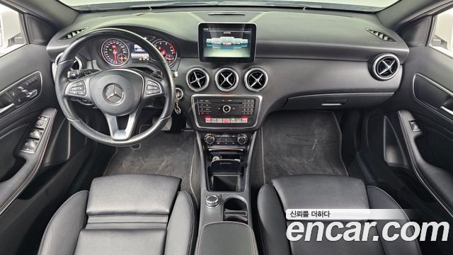 Mercedes-Benz A-Class A200