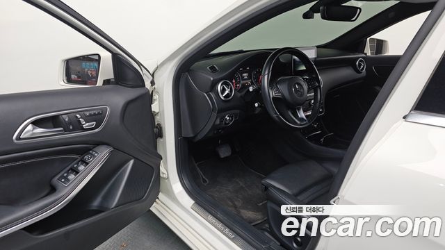 Mercedes-Benz A-Class A200