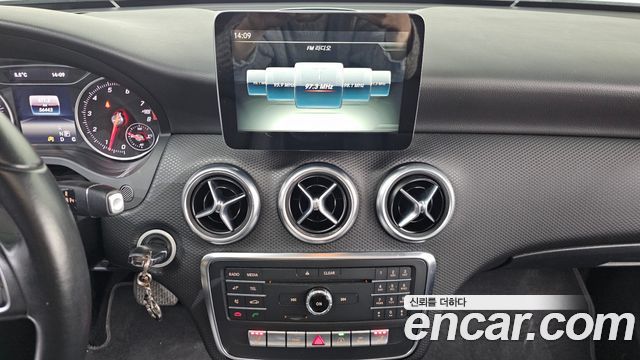 Mercedes-Benz A-Class A200