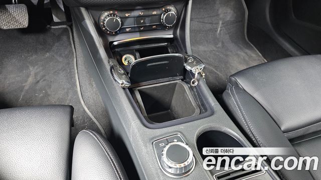 Mercedes-Benz A-Class A200