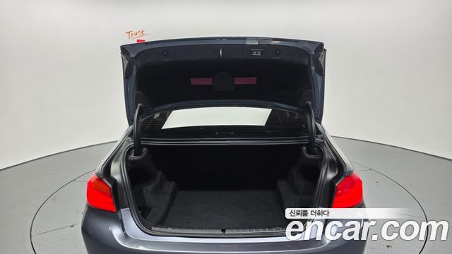 BMW 5-Series 520d Luxury Special Edition