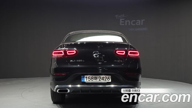 Mercedes-Benz GLC-Class GLC300e 4MATIC Coupe
