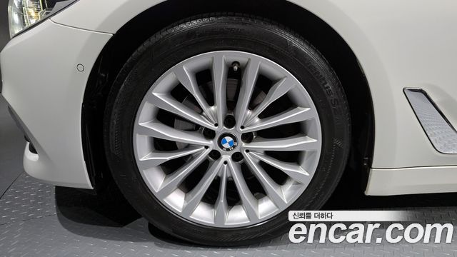 BMW 5-Series 520d Luxury Plus