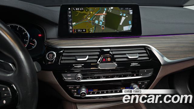 BMW 5-Series 520d Luxury Plus