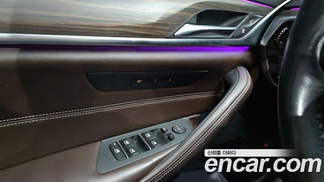 BMW 5-Series 520d Luxury Plus