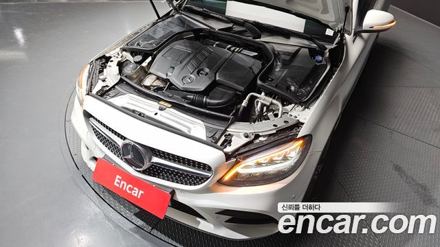 Mercedes-Benz C-Class C220 d 4MATIC AMG Line