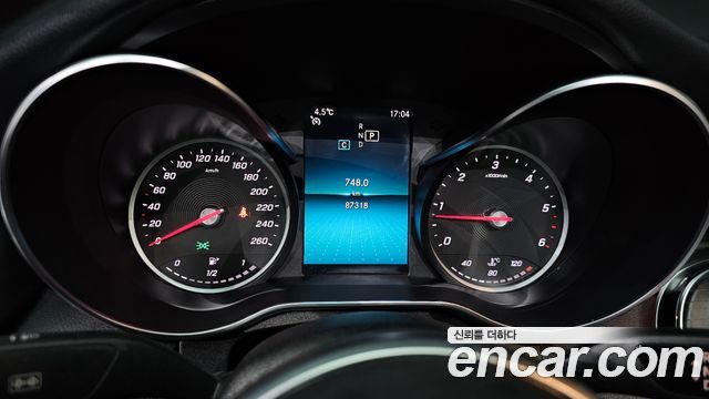 Mercedes-Benz C-Class C220 d 4MATIC AMG Line