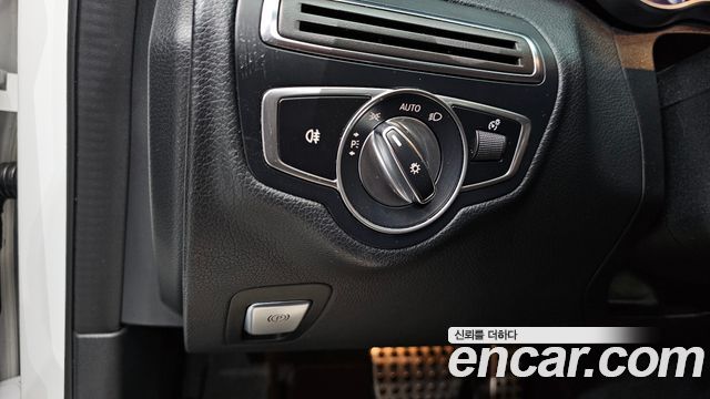 Mercedes-Benz C-Class C220 d 4MATIC AMG Line