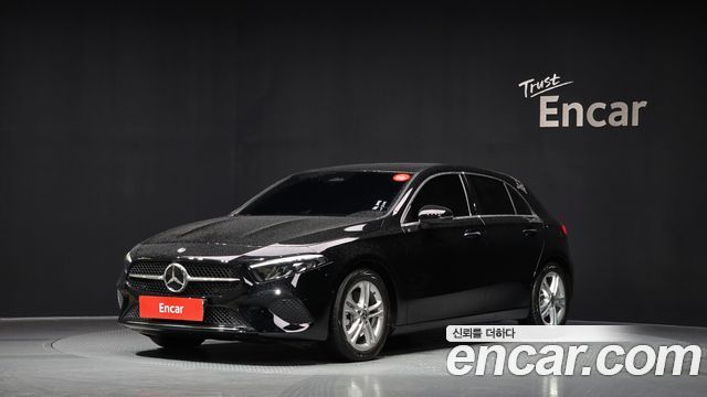 Mercedes-Benz A-Class A220 Hatchback