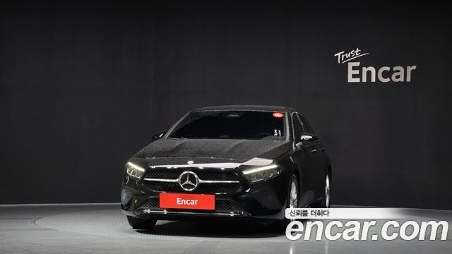 Mercedes-Benz A-Class A220 Hatchback