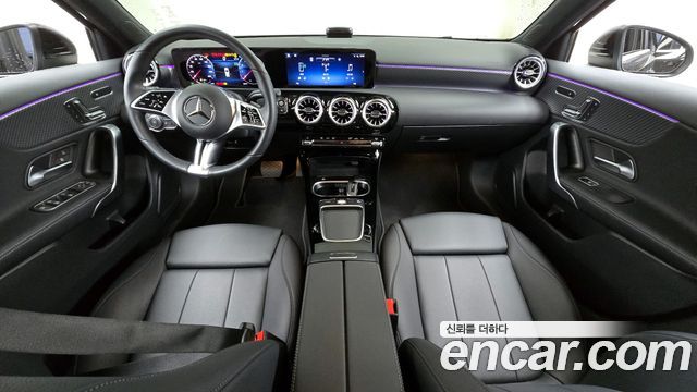 Mercedes-Benz A-Class A220 Hatchback
