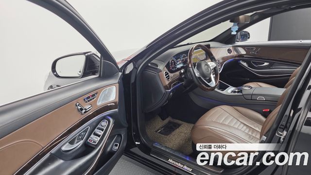 Mercedes-Benz S-Class S560L 4MATIC