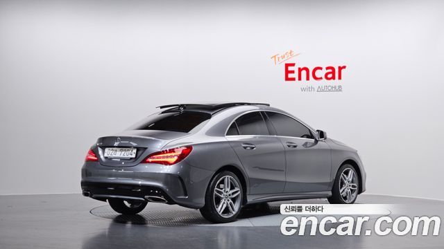 Mercedes-Benz CLA-Class CLA220 AMG Line