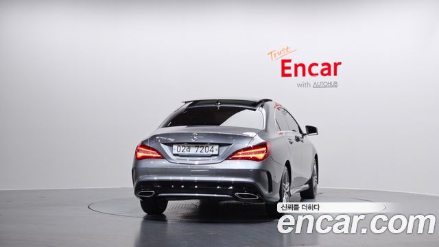 Mercedes-Benz CLA-Class CLA220 AMG Line