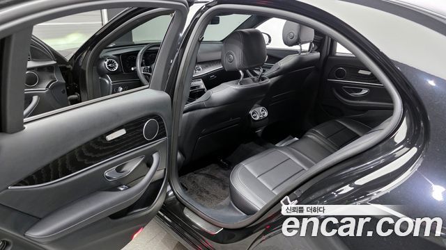 Mercedes-Benz E-Class E250 Avantgarde