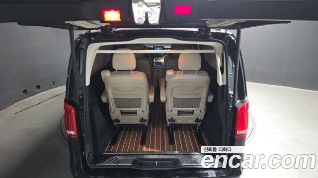 Mercedes-Benz V-Class V300 CDI