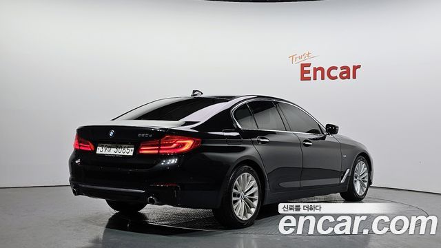 BMW 5-Series 520d Luxury Special Edition