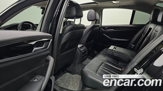BMW 5-Series 520d Luxury Special Edition