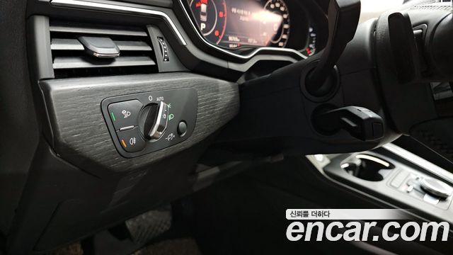 Audi A4 35 TDI Premium