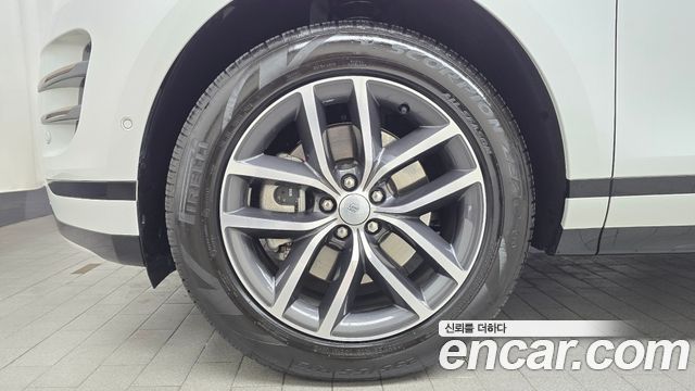 Land Rover Range Rover Evoque P250 Dynamic SE