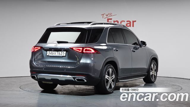 Mercedes-Benz GLE-Class GLE300d 4MATIC