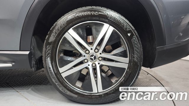 Mercedes-Benz GLE-Class GLE300d 4MATIC