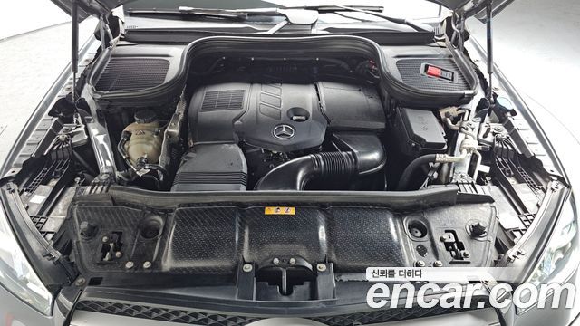 Mercedes-Benz GLE-Class GLE300d 4MATIC