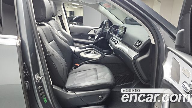Mercedes-Benz GLE-Class GLE300d 4MATIC