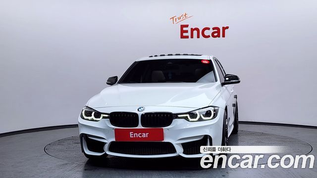 BMW 3-Series 320i M Sport Shadow