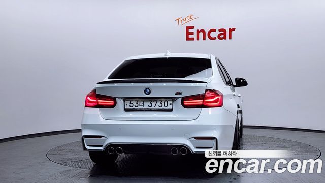 BMW 3-Series 320i M Sport Shadow