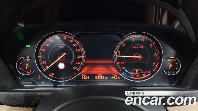 BMW 3-Series 320i M Sport Shadow