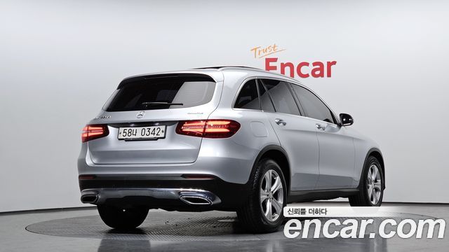 Mercedes-Benz GLC-Class GLC220 d 4MATIC