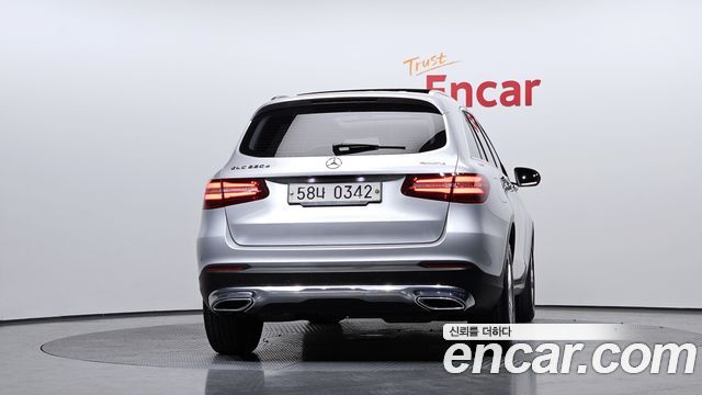 Mercedes-Benz GLC-Class GLC220 d 4MATIC