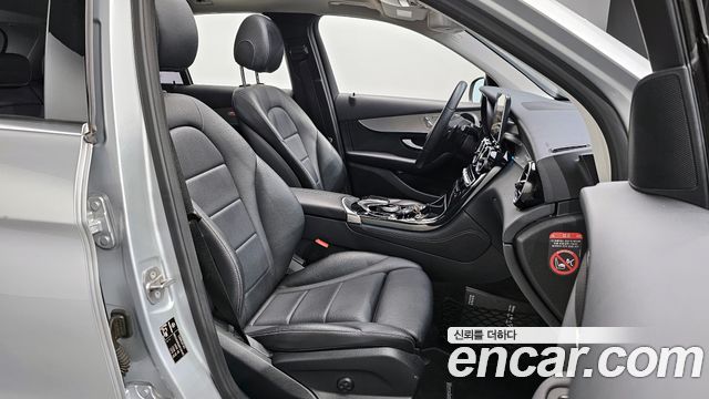 Mercedes-Benz GLC-Class GLC220 d 4MATIC