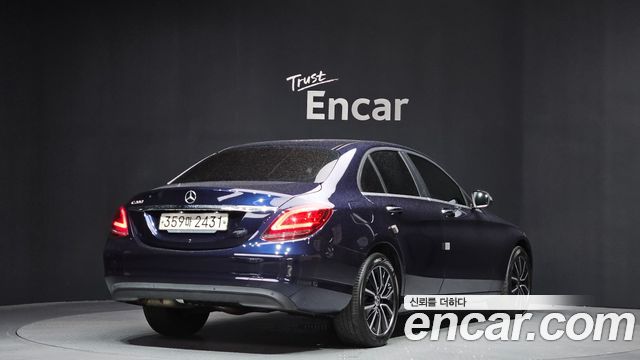 Mercedes-Benz C-Class C200