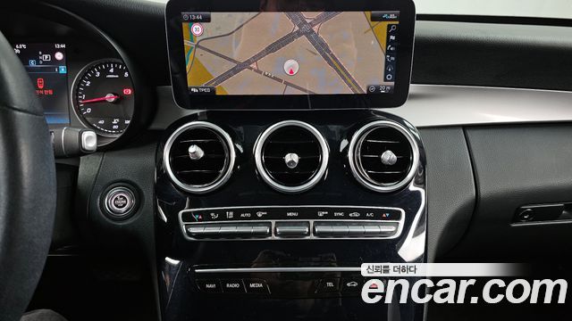 Mercedes-Benz C-Class C200