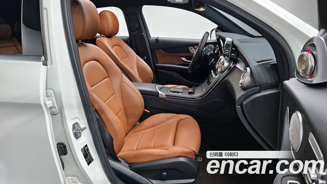 Mercedes-Benz GLC-Class GCL300 4MATIC Coupe