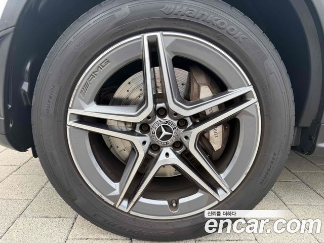 Mercedes-Benz GLC-Class GLC300e 4MATIC Coupe
